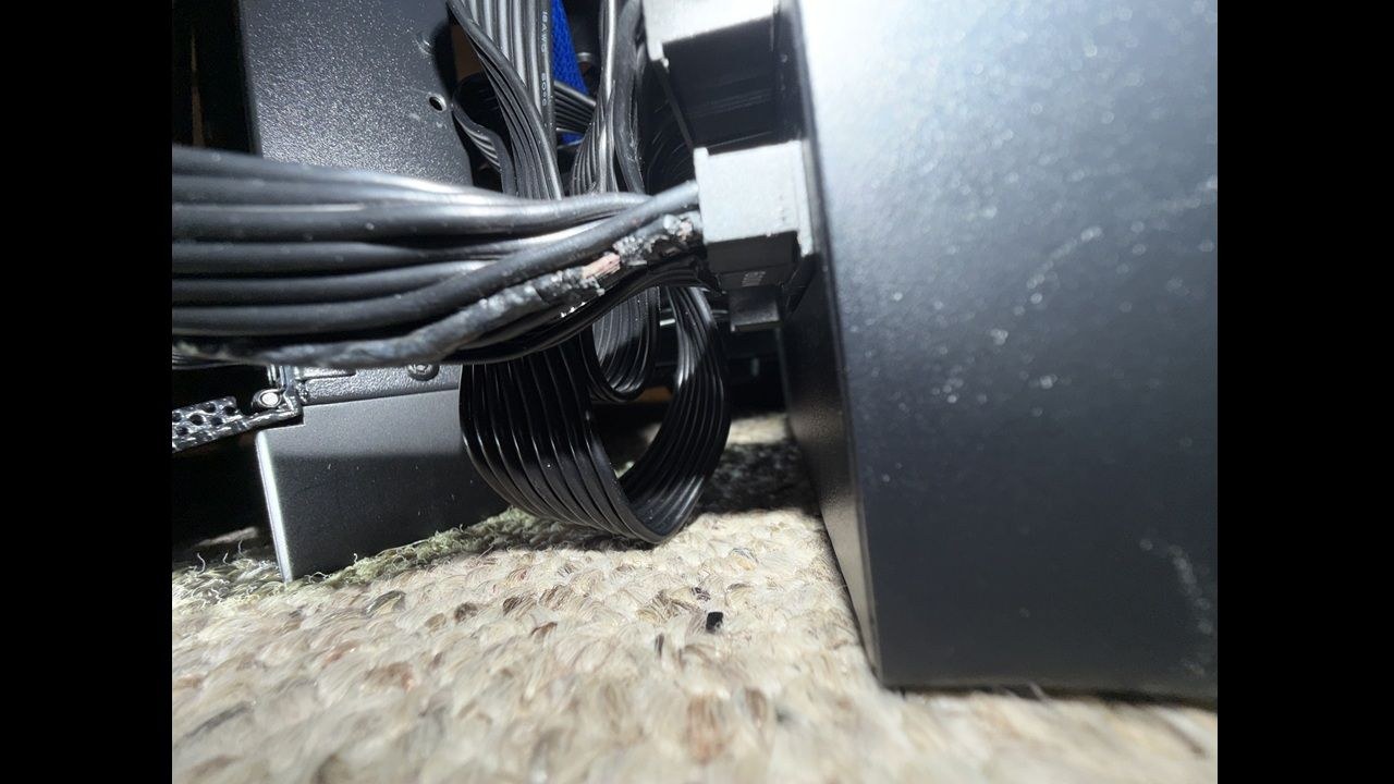 RTX 5090 connector melt